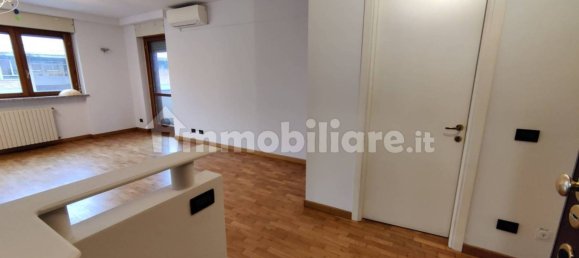 2 bedrooms Apartment in Turin, Italy No. 264436 9