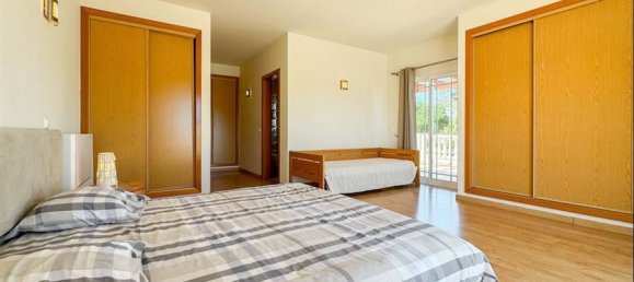 4 Schlafzimmer Villa in Lagoa, Portugal, Nr. 128378 12