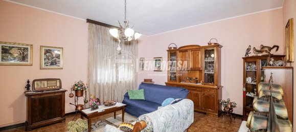 4غرفة منزل في Borgo San Giovanni, Italy رقم 102296 11