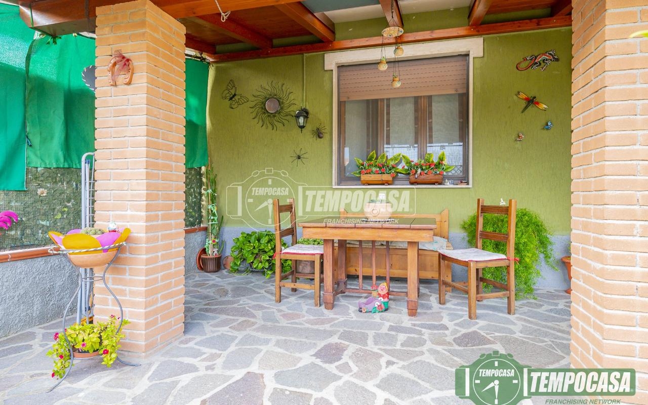 4غرفة منزل في Borgo San Giovanni, Italy رقم 102296