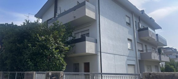 3 bedrooms Apartment in Udine, Italy No. 319964 12