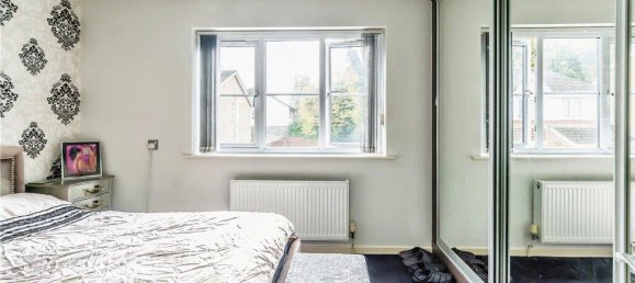 2 bedrooms House in South Croydon, United Kingdom No. 7983 9