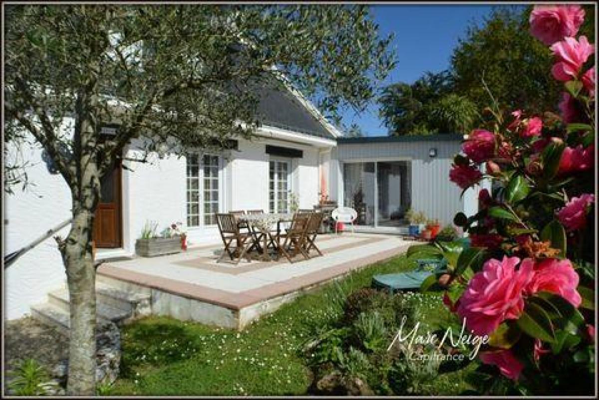 5 bedrooms House in Sarzeau, France No. 12159