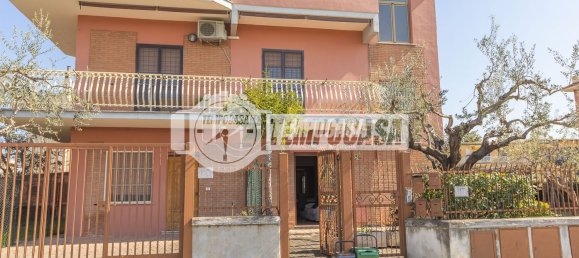 3 bedrooms Apartment in Rome, Italy No. 321191 12