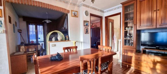 4 rooms Apartment in Robilante, Italy No. 257960 3