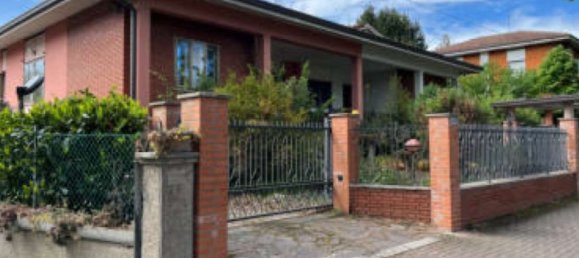 6 rooms Apartment in San Giovanni in Marignano, Italy No. 13266 17