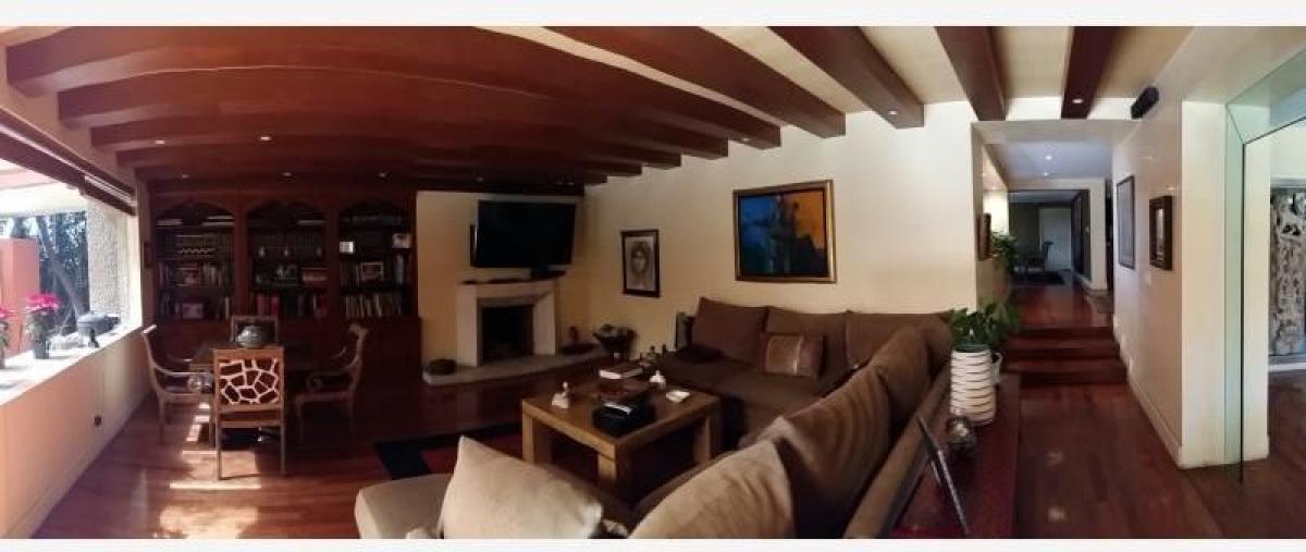 Casa de 4 dormitorios en Naucalpan de Juárez, Mexico No. 212736