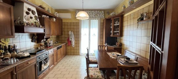 Квартира с 3 комнатами в Фьорано Моденесе, Италия № 19664 5