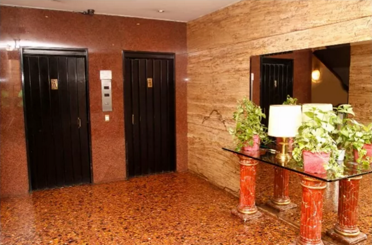 Apartamento de 3 dormitorios en Buenos Aires, Argentina No. 75275