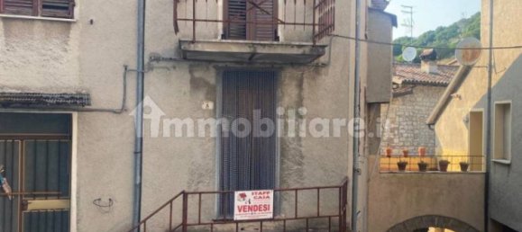 1 bedroom House in Fossato di Vico, Italy No. 304520 2