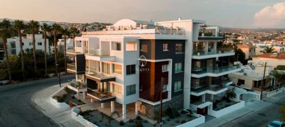 2 bedrooms Apartment in Germasogeia, Cyprus No. 19325 8