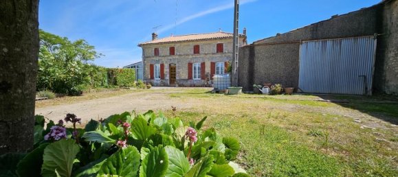 Дом с 3 спальнями в Сен-Бонне-сюр-Жиронд, Франция № 203516 11