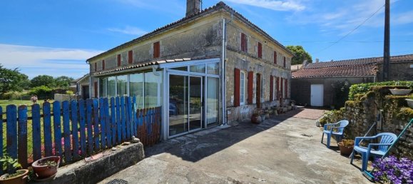 Дом с 3 спальнями в Сен-Бонне-сюр-Жиронд, Франция № 203516 2