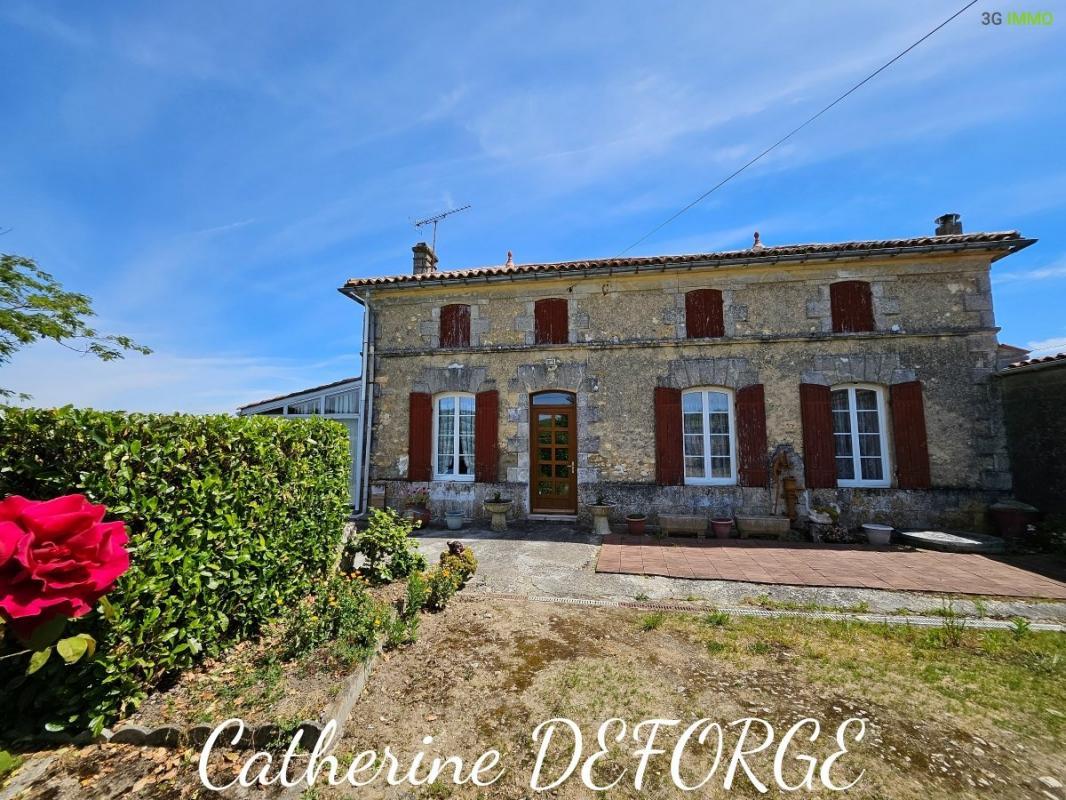 Дом с 3 спальнями в Сен-Бонне-сюр-Жиронд, Франция № 203516