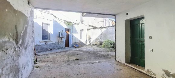 4 rooms House in Calvatone, Italy No. 5076 2