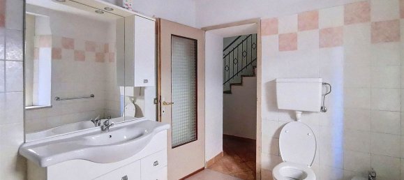 4 rooms House in Calvatone, Italy No. 5076 13