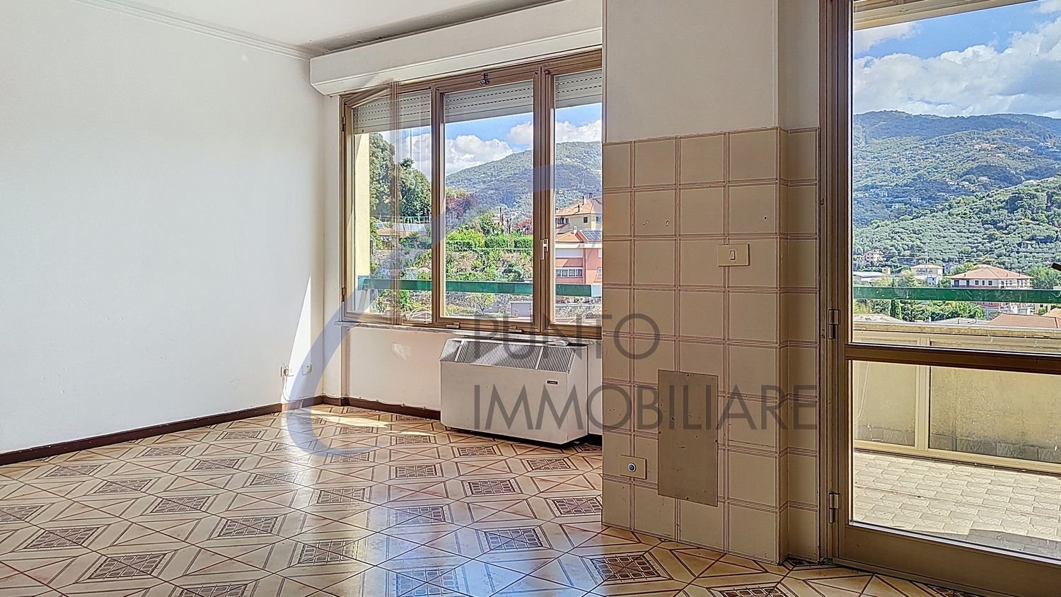 4 Schlafzimmer Wohnung in Chiavari, Italy, Nr. 400552