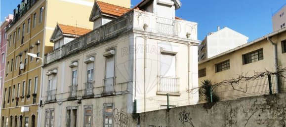 325m² Building in Lisbon, Portugal No. 120965 2