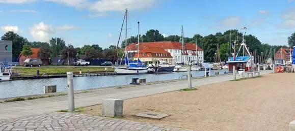 5 rooms House in Steinburg, Germany No. 25670 40