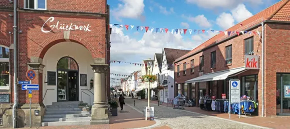 5 rooms House in Steinburg, Germany No. 25670 39