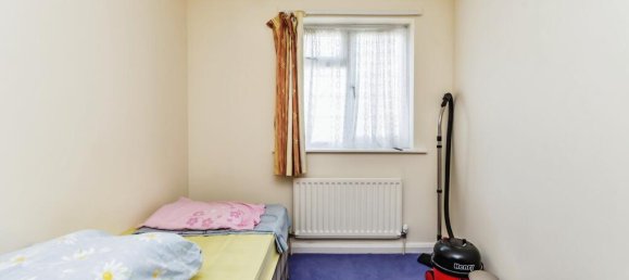 3 Schlafzimmer Haus in Croydon, United Kingdom, Nr. 8141 8