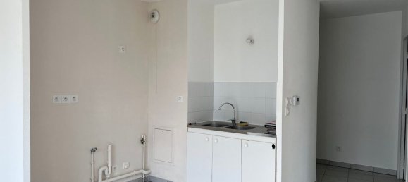 2 rooms Apartment in Rhone, France No. 337625 5