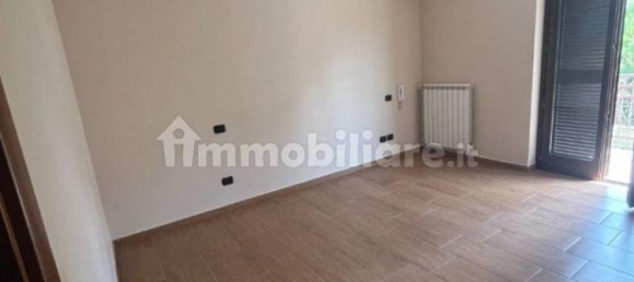 3 bedrooms Apartment in Parete, Italy No. 344481 4