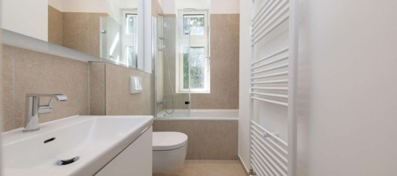 5 Schlafzimmer Wohnung in Lichterfelde, Germany, Nr. 331078 24