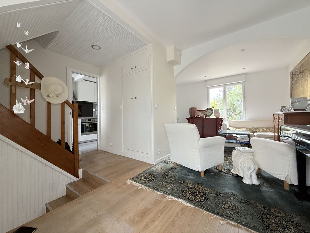 4 bedrooms House in Rueil-Malmaison, France No. 351373