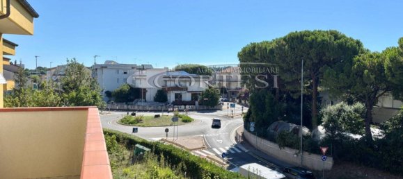 Apartamento de 2 dormitorios en Mondolfo, Italy No. 295250 3