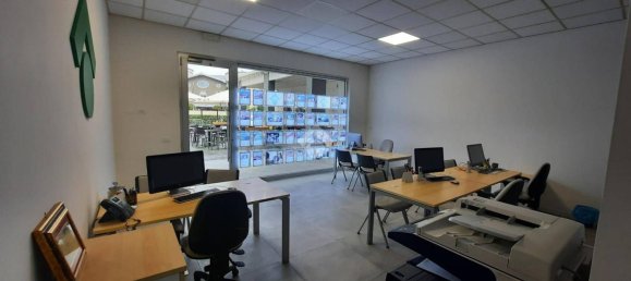 Apartamento de 2 dormitorios en Castegnato, Italy No. 273251 23