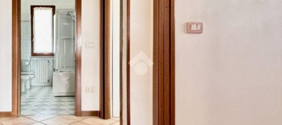 Apartamento de 2 dormitorios en Castegnato, Italy No. 273251 7