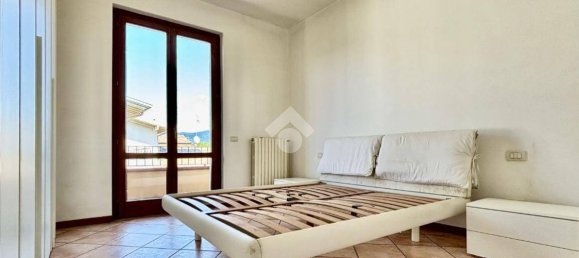 Apartamento de 2 dormitorios en Castegnato, Italy No. 273251 8