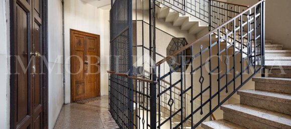 1 bedroom Apartment in Milan, Italy No. 348731 3