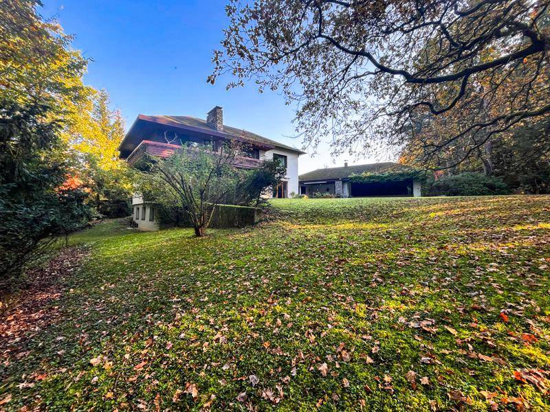 Вилла с 9 спальнями в Линц, Австрия № 32381