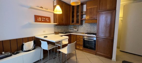 Apartamento de 2 dormitorios en Argegno, Italy No. 359719 11