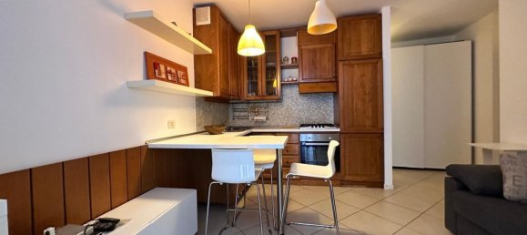 Apartamento de 2 dormitorios en Argegno, Italy No. 359719 13