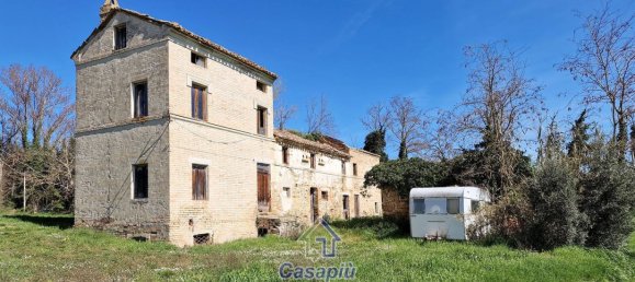 Casa de 2 dormitorios en Montegiorgio, Italy No. 170169 8