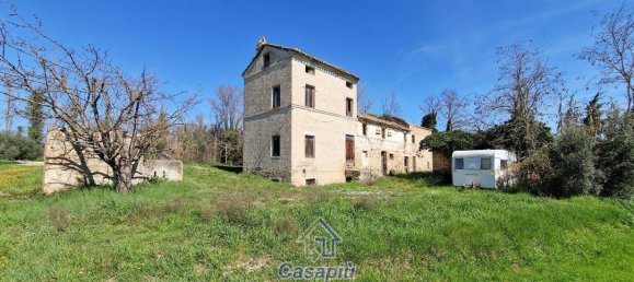 Casa de 2 dormitorios en Montegiorgio, Italy No. 170169 21