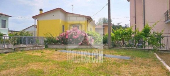 2 غرف نوم شقة في Borgo Virgilio, Italy رقم 351870 3