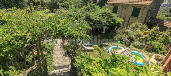 4 bedrooms Villa in Campomorone, Italy No. 302357 8