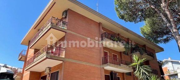 3 bedrooms Apartment in Rome, Italy No. 148951 19