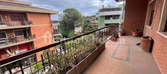 3 bedrooms Apartment in Rome, Italy No. 148951 10