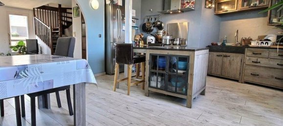 3 Schlafzimmer Doppelhaus in Evry, France, Nr. 299465 2