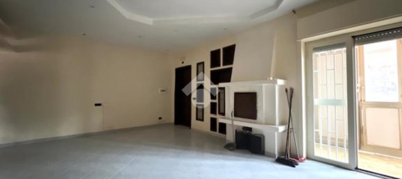 Apartamento de 2 dormitorios en Naples, Italy No. 318091 5