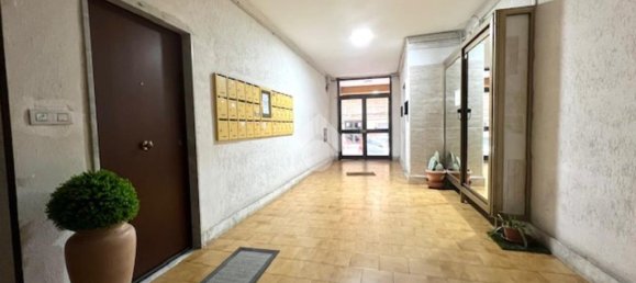 Apartamento de 2 dormitorios en Naples, Italy No. 318091 2