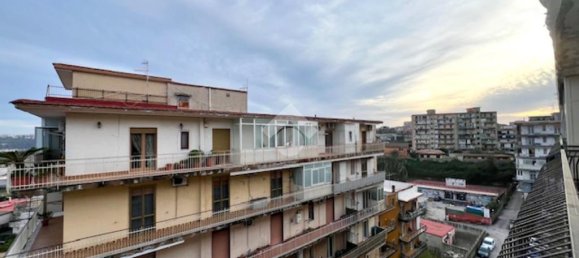 Apartamento de 2 dormitorios en Naples, Italy No. 318091 17