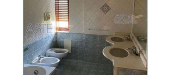 5-Zimmer Wohnung in San Giorgio a Cremano, Italy, Nr. 270041 8