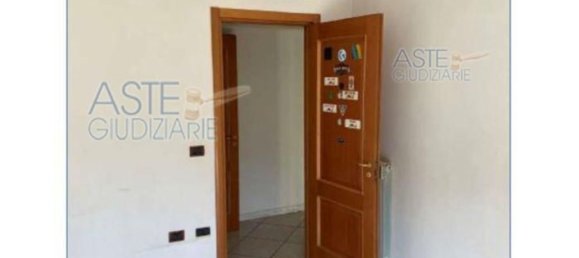 5-Zimmer Wohnung in San Giorgio a Cremano, Italy, Nr. 270041 6