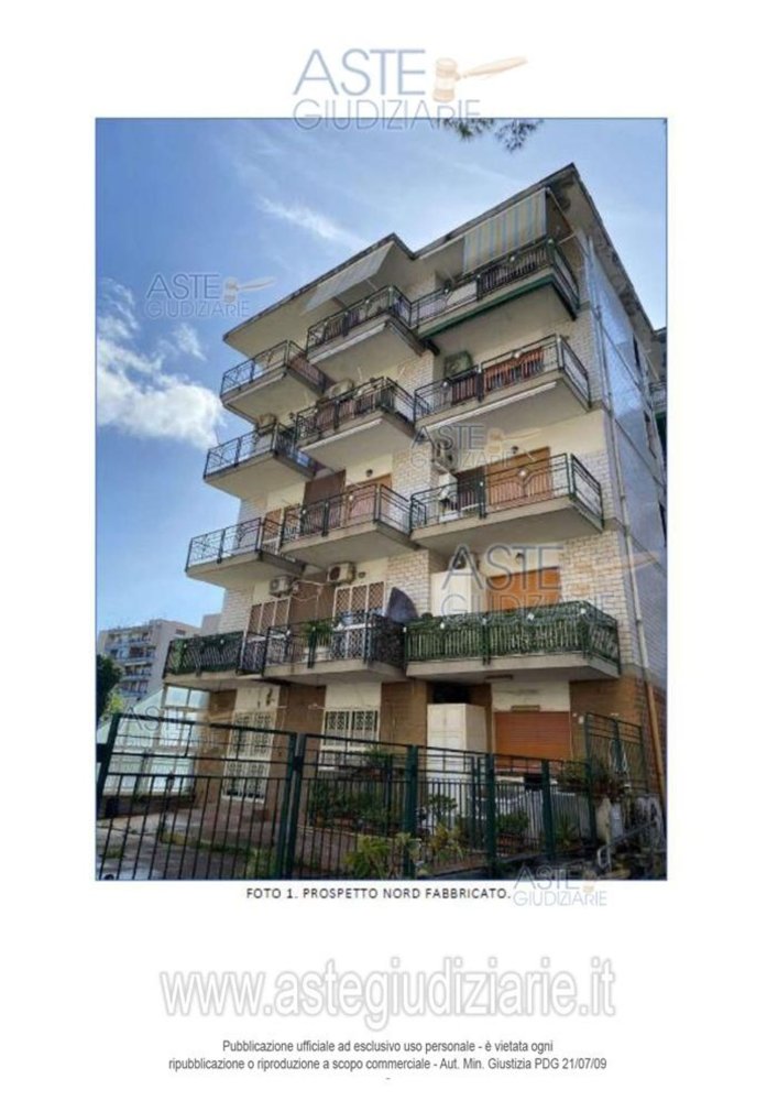 5-Zimmer Wohnung in San Giorgio a Cremano, Italy, Nr. 270041